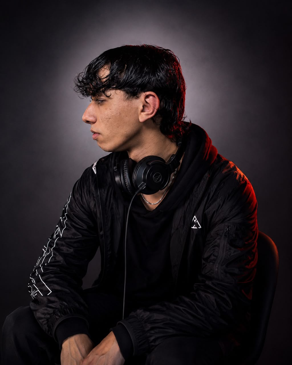 DJ
